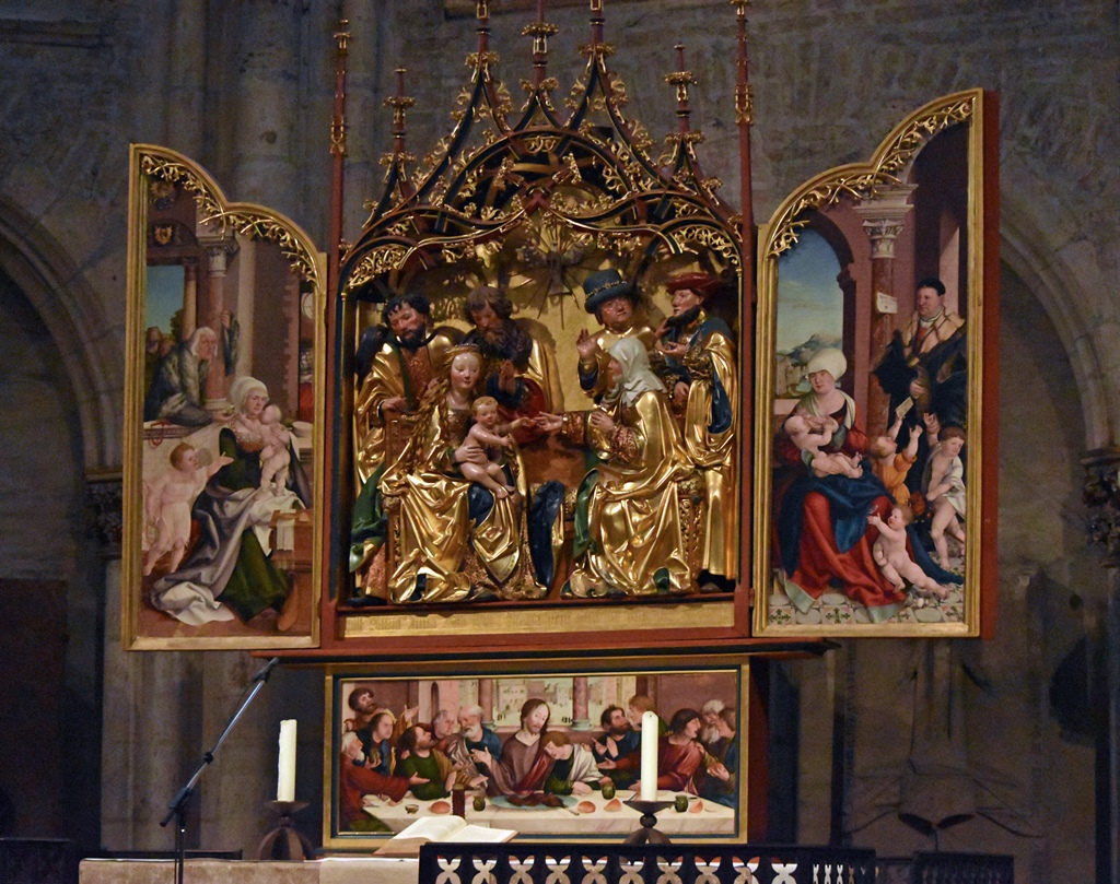Main Altar (16th C.)